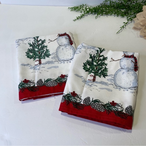 Two Williams-Sonoma Christmas Winter Theme Tea Towels Snowmen Reindeer Sled Tree
